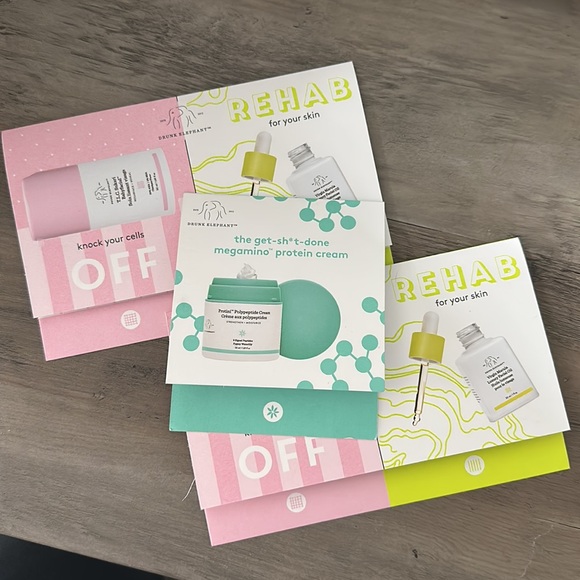 Drunk elephant skincare travel set - Picture 7 of 7